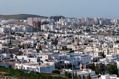 Vue générale sur les quartiers résidentiels de El Manar, El Menzah et Ennasr à Tunis