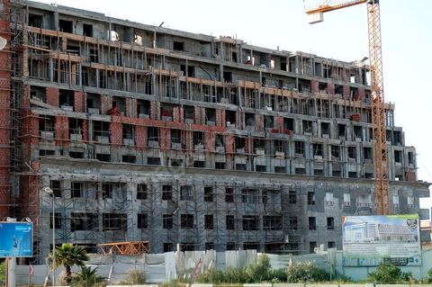 Immeuble de Bureaux en chantier au quartier urbain nord de Tunis