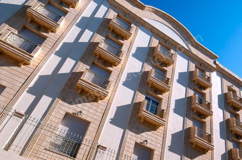 Façade de l''hotel Acropole aux Berges du Lac de Tunis