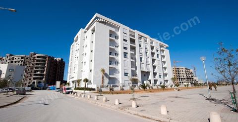Constructions immobilières immeubles d'habitations et de bureaux aux berges du Lac Nord II - BTP - urbanisme et immobilier