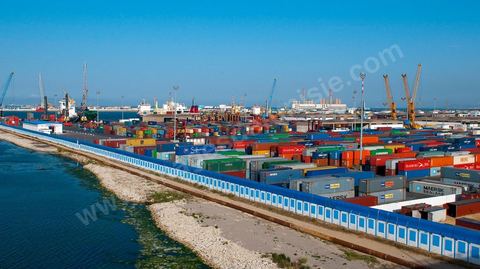Canal de Tunis et Port commercial maritime  de Radès