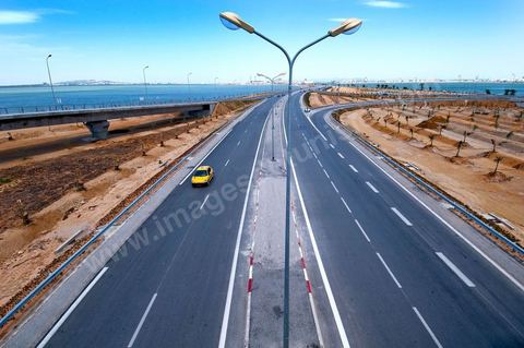 Aménagement autoroutier autour du pont de Radès sur la voie Tunis la Goulette
