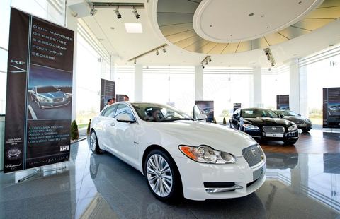 Show Room Jaguar et Land Rover aux quartiers des Affaires des Berges du Lac de Tunis