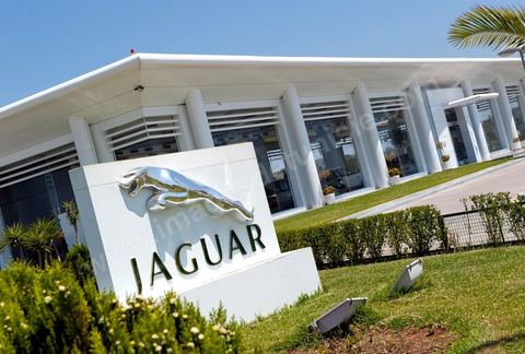 Show Room Jaguar et Land Rover aux quartiers des Affaires des Berges du Lac de Tunis