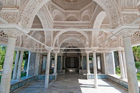 Intérieure de la Koubba du Belvédère après sa restauration - détail des plafonds en stuc