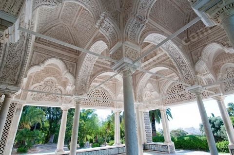 Intérieure de la Koubba du Belvédère après sa restauration - détail des plafonds en stuc