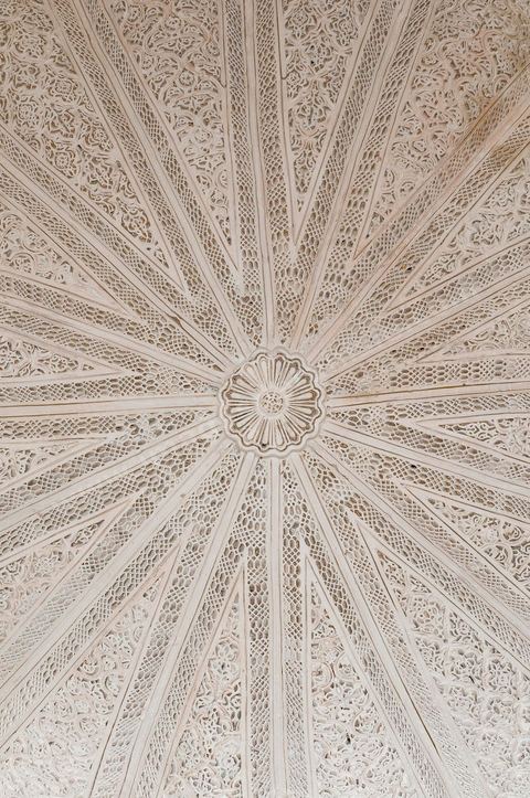 Intérieure de la Koubba du Belvédère après sa restauration - détail des plafonds en stuc