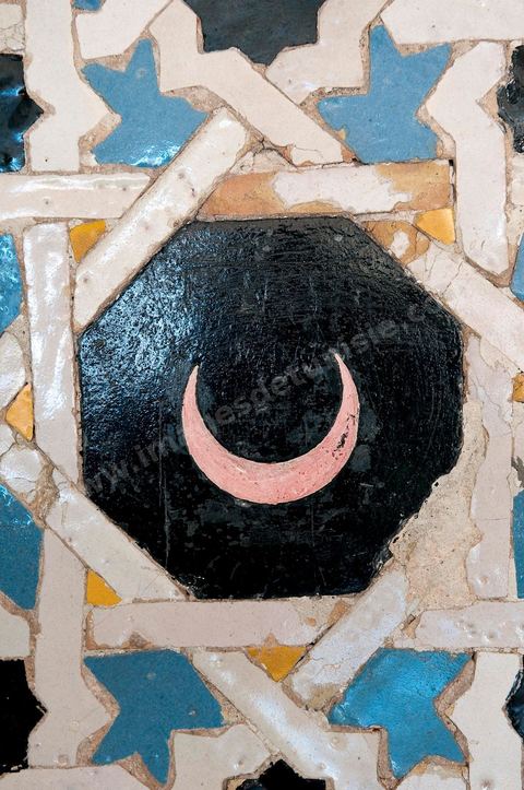 intérieure de la Koubba du Belvédère après sa restauration - détail de la céramique murale