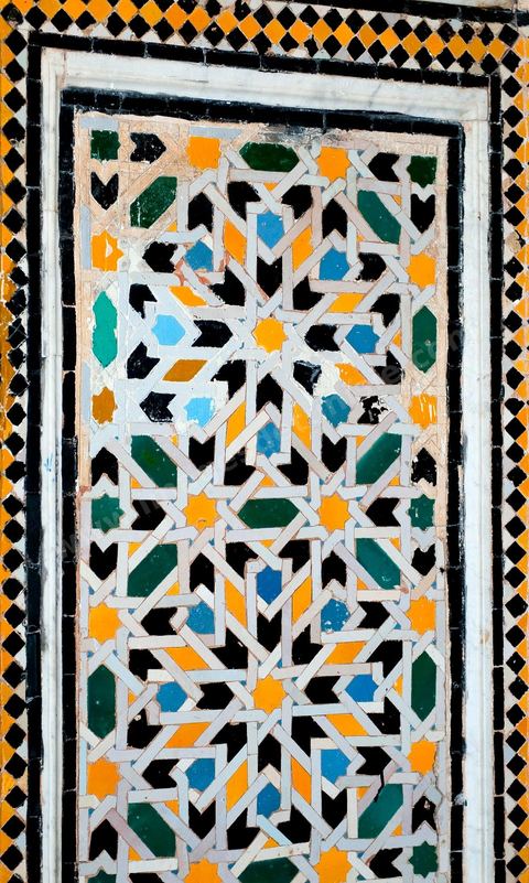 intérieure de la Koubba du Belvédère après sa restauration - détail de la céramique murale