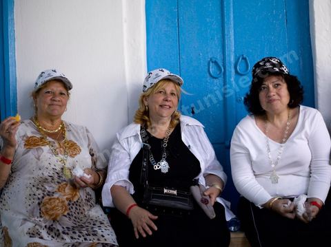 femmes à la synagogue de la Ghriba durant le pelerinage juif annuel au village de Erriadh ou Hara Sghira sur l'ile de djerba