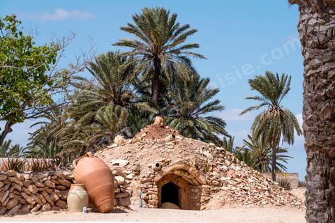 Atelier de poterie et salle de séchage à Djerba Heritage au Parc Djerba Explore 
