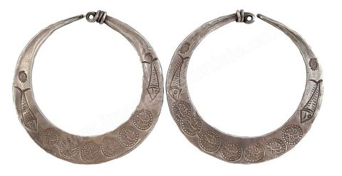 Anneaux d'oreilles, "Khors"Sud Tunisie, 19-20ème siècleBijoux tunisiens - Musée Lalla Hadria - Parc Djerba Explore
