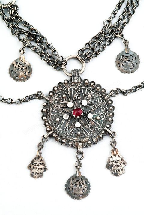 Bijoux tunisiens - Musée Lalla Hadria - Parc Djerba Explore