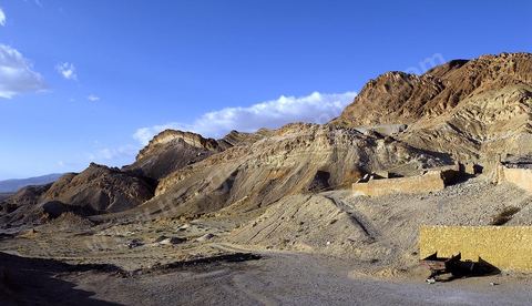 Village berbere de montagne et oasis de Chebika dans la region du Djerid au sud de la Tunisie
