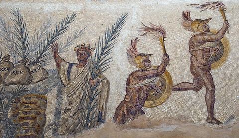 L'exceptionnelle mosaïque de l'antique Gafsa, Capsa, représentant les jeux athlétiques, ancêtre des jeux olympiques. La mosaïque tout en mouvement et en rythme représente les différentes disciplinez des jeux antiques : la course à pied, la lutte, la boxe, avec les prix et remise des prix, et la parade des vainqueurs. Provenance Capsa, début du IVe S.