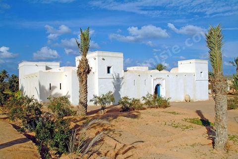 Houch traditionnel au milieu du jardin du menzel - Djerba Explore - Ile de Djerba