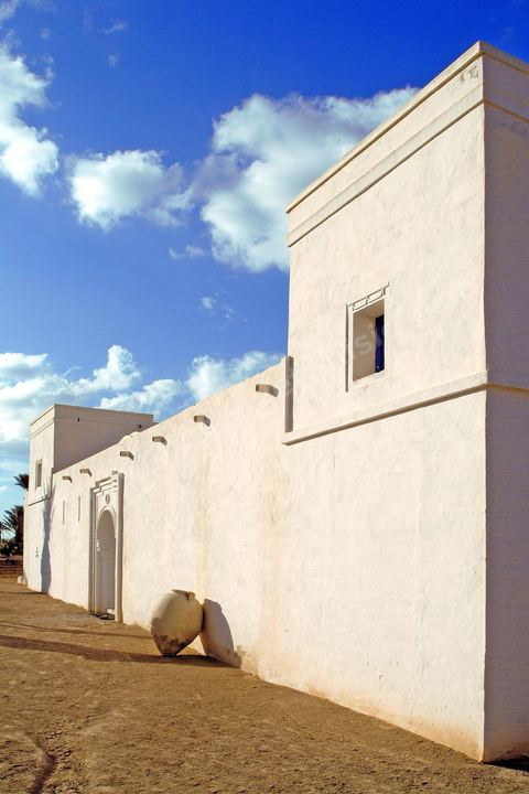 Vue extérieure du Houch, maison traditionnelle djerbienne - Ile de Djerba