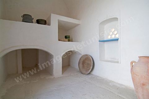 intérieure de la cuisine du Houch, maison traditionnelle djerbienne - Ile de Djerba