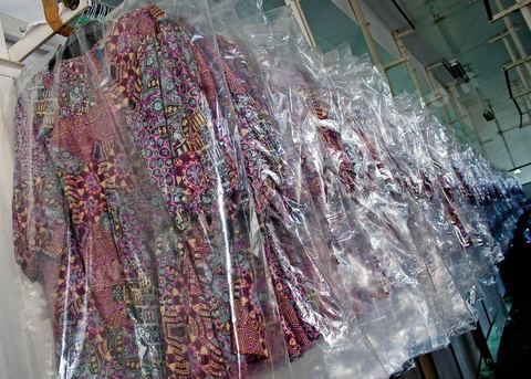 Stockage des vétements finis avant expéditions à la Sté DITEX usine de textiles à la Soukra à Tunis