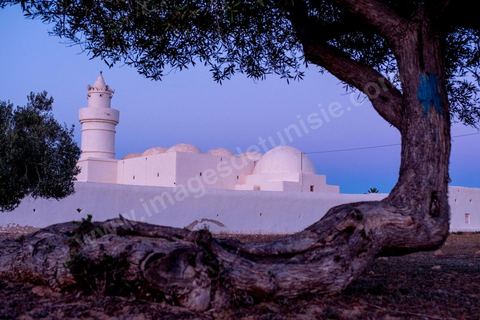 Mosquée El Bessi à Oualagh sur l'île de Djerba
