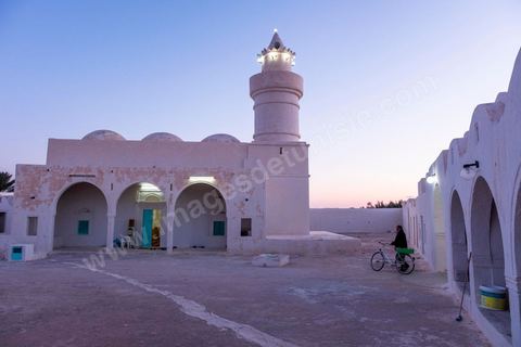 Mosquée El Bessi à Oualagh sur l'île de Djerba