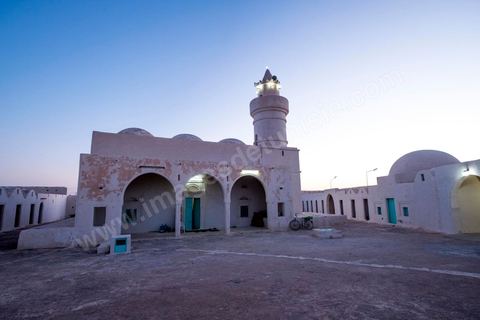 Mosquée El Bessi à Oualagh sur l'île de Djerba
