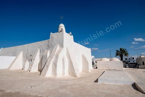 Mosquée Oum el Turkia El May sur l'île de Djerba