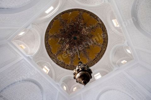 Intérieur de la municipalité de Sfax, la seconde ville du pays et capitale du sud. Grande ville portuaire et industrielle, mais aussi culturelle avec ses remparts, sa medina, ses nombreux monuments historiques et ses musées. 