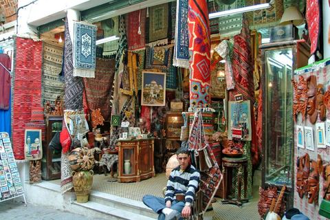 Boutiques de produits artisanaux - Souk el Trouk - medina de Tunis