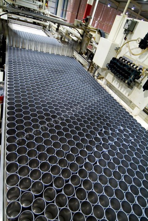 Usine de fabrication de canette de  boissons alimentaire de Crown Holdings, Inc, fournisseur important de produits d'emballage pour les entreprises de vente de produits de consommation à Tunis