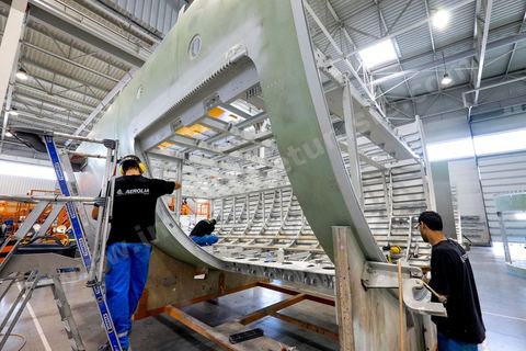 Site de production de Aérolia dans la banlieue sud de Tunis au coeur du nouveau concept de pôle aéronautique développé depuis 2009. Ce site de la filiale de Airbus Industrie produit des éléments des nouveaux Airbus A320. 