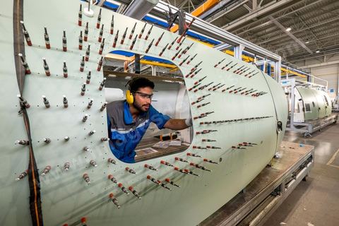 Site de production de Aérolia dans la banlieue sud de Tunis au coeur du nouveau concept de pôle aéronautique développé depuis 2009. Ce site de la filiale de Airbus Industrie produit des éléments des nouveaux Airbus A320. 