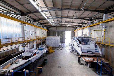 Fabrication et réparation de Yachts de luxe à Menzel Bourguiba. Parc D'activités économiques de Bizerte site de Bizerte. 