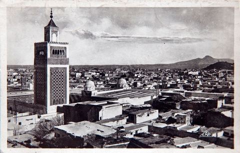 Vue Générale sur la medina de Tunis avec au premier plan minaret et cour de la Grande Mosquée - Carte postale ancienne Tunisie