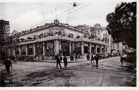 Le café du casino et le théâtre sur l'avenue Jules Ferry à Tunis - datée de 1930 - Carte postale ancienne Tunisie