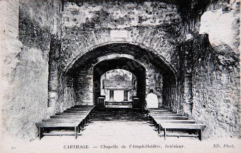 Intérieur de la Chapelle de l'amphithéâtre romain de Carthage - Carte postale ancienne Tunisie