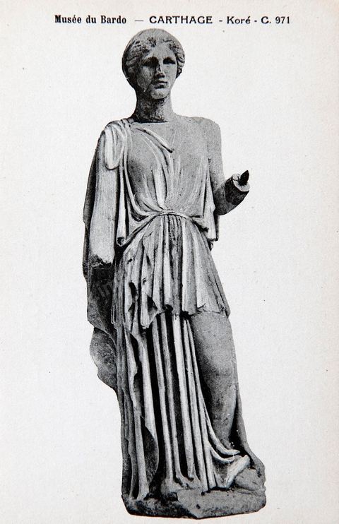 Statue de Koré au musée du Bardo à Tunis - Carte postale ancienne Tunisie