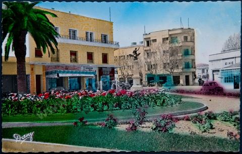 Place Madon à Bizerte - Carte postale ancienne Tunisie