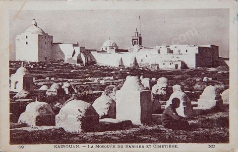 la Mosquée des Barbiers et son cimetière à Kairouan - Carte postale ancienne Tunisie