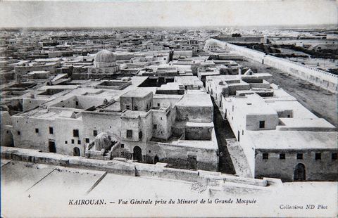 Vue générale de Kairouan depuis le minaret de la Grande mosquée de Kairouan - Carte postale ancienne Tunisie
