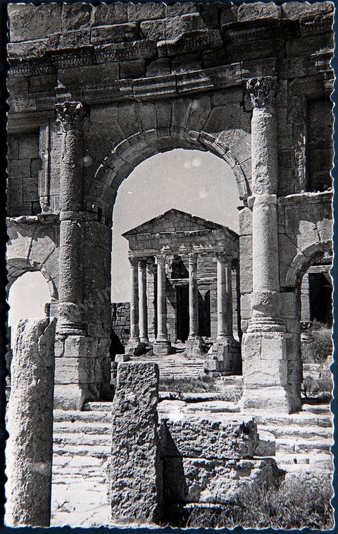 Porte, forum et temple capitolin de Sbeitla 1954 - Ruines romaine de Sbeitla (ancienne Sufetula) - Carte postale ancienne Tunisie