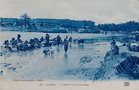 L'oued et les laveuses à Gabès - Carte postale ancienne Tunisie