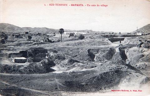 Sud tunisien - Matmata - Un coin du village - Carte postale ancienne Tunisie