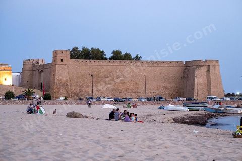 Corniche et plage au coeur de Hammamet