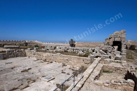 Forteresse byzantine surplombant la ville côtière de Kelibia au Cap Bon