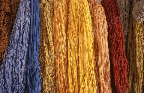 Atelier de tissage au village Ken