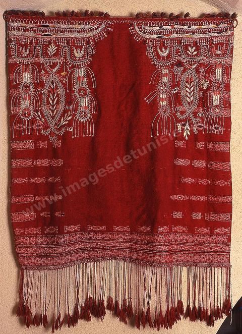 Musée du costume traditionnel tunisien au village Ken