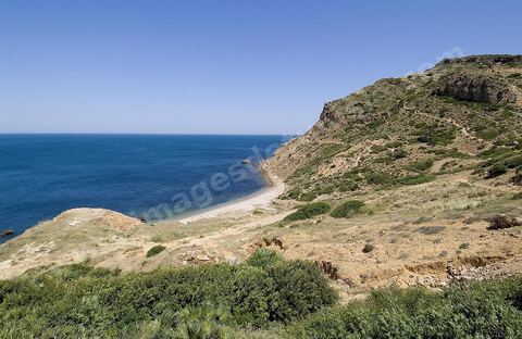 Criques sauvages, plages et montagne - Korbous