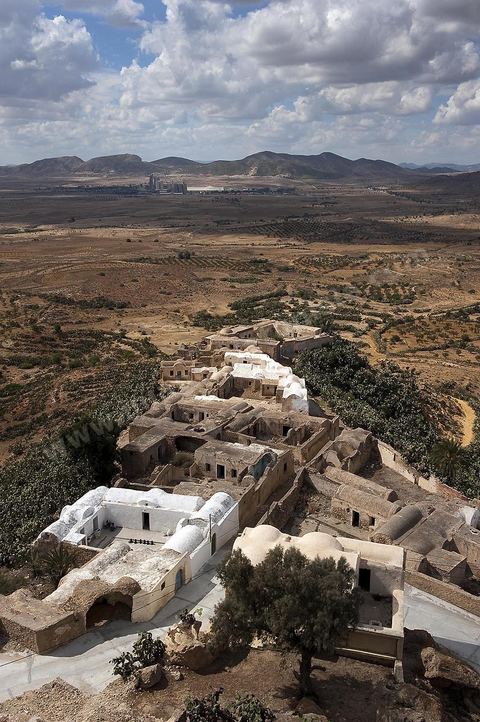 Vue sur le Village berbère de Takrouna