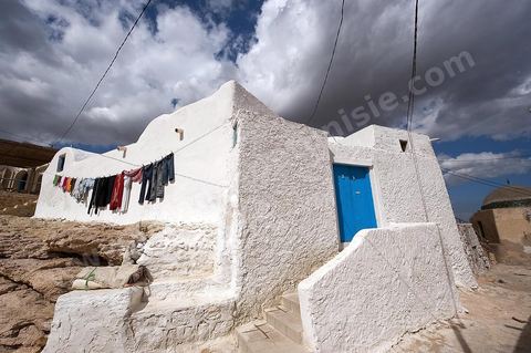 Maisons dans le Village berbère de Takrouna